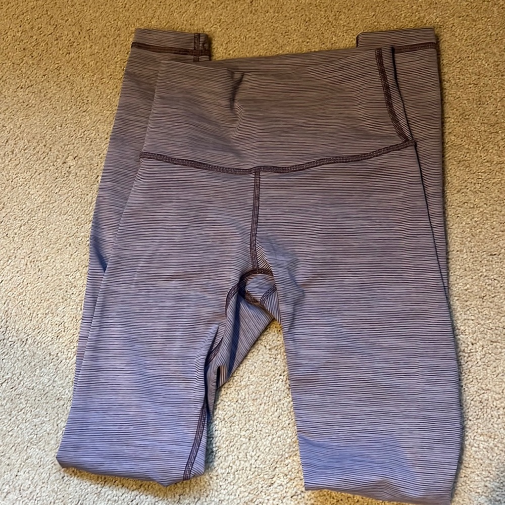 Lululemom Wonder Under - Size 2